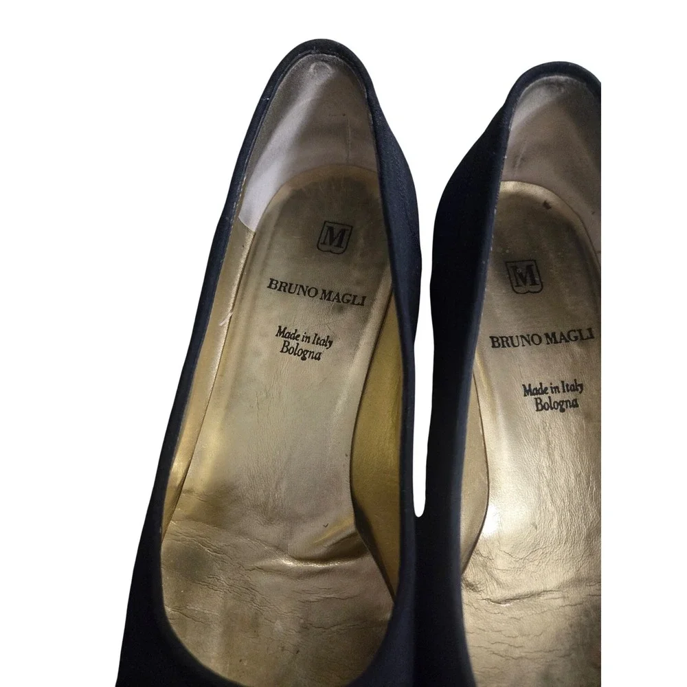 Bruno Magli Women Black Fabric Square Toe Block Heel‎ Made in Italy Shoes 6.5